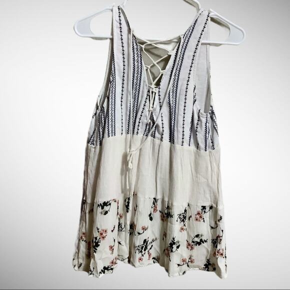 HUMMINGBIRD White Black Floral Boho Tie Blouse Size Small - Picture 4 of 10